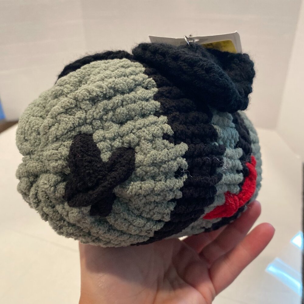 NWT Zom -bee plush amigurumi bee toy Halloween handmade